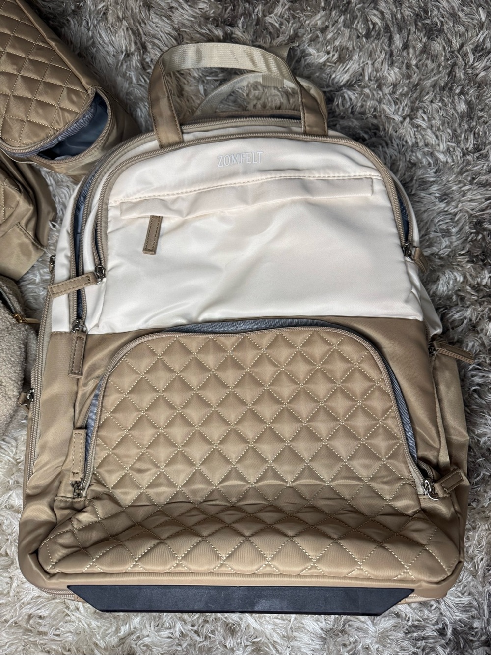 Rolling Quilted Beige & Cream Travel Bag + Three Packing/Toiletry Bags